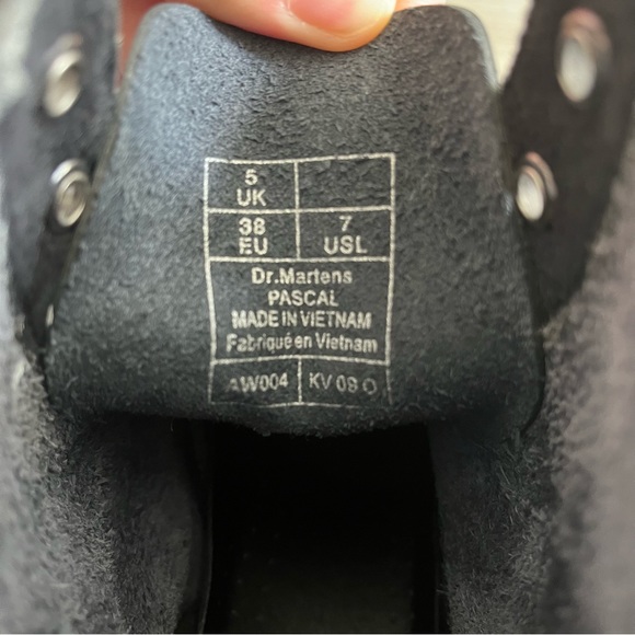 Dr Martens Women 8-Eye Pascal The Original Airware High Top Pewter Boots - Picture 9 of 10